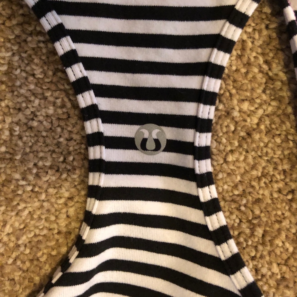 Lululemon Razorback tank - Picture 3 of 3